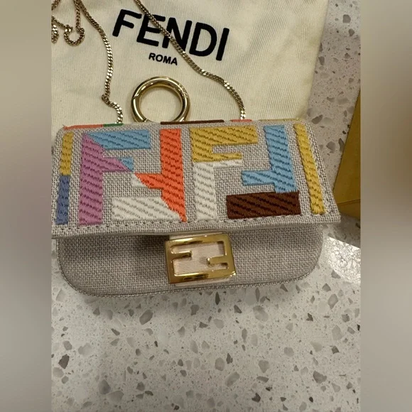 Fendi baguette nano with dustbag and box - Picture 5 of 12